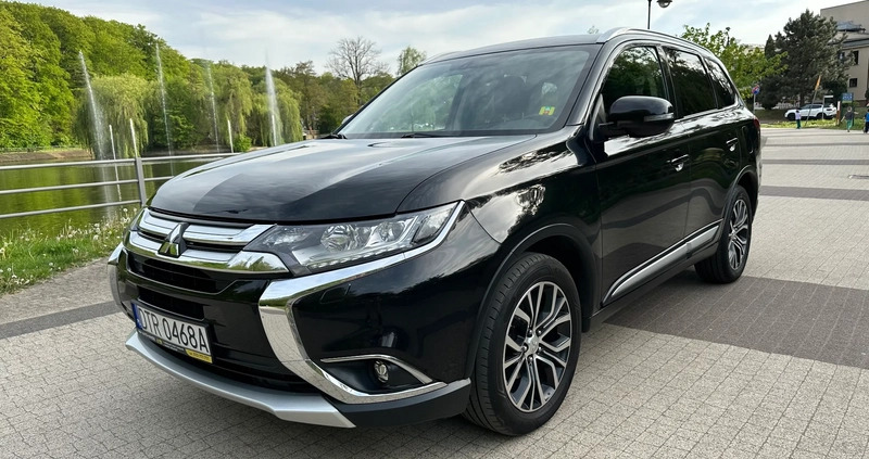 Mitsubishi Outlander cena 79900 przebieg: 210000, rok produkcji 2017 z Wrocław małe 596